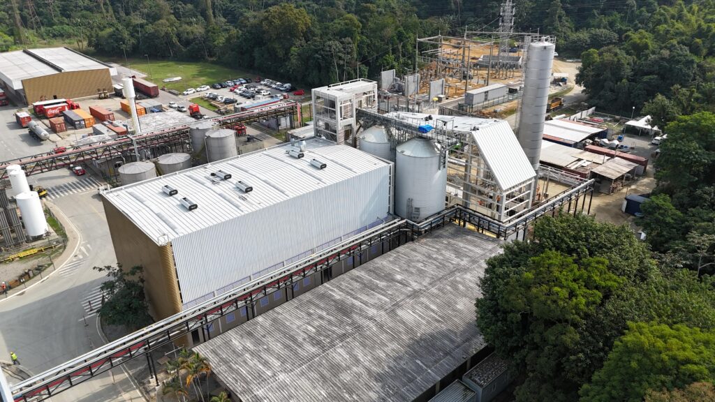 Obra COCA COLA ANDINA_Duque de Caxias_RJ - Visão geral da cobertura (09)